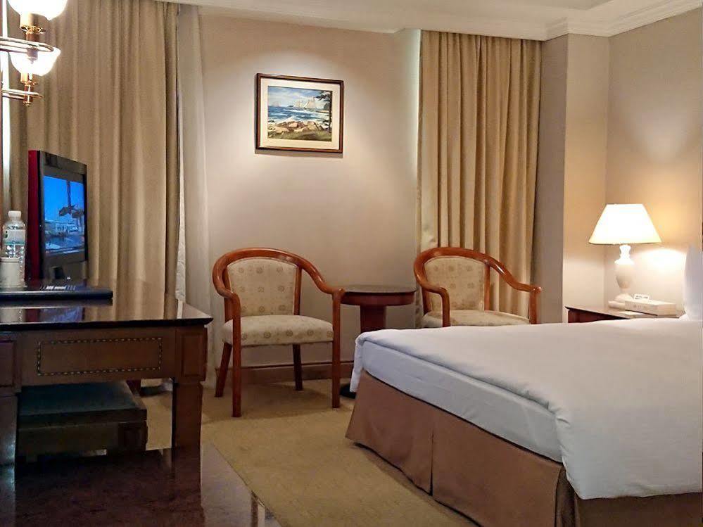 Dong Wu Hotel Taipé Exterior foto